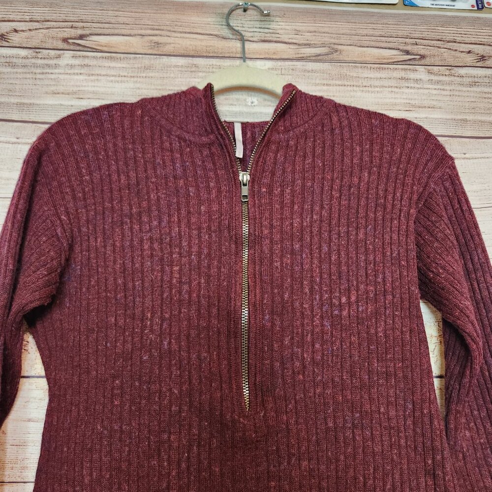 Free People Purple Ribbed Hooded Quarter Zip Wool Blend Sweater Top Size Medium - Picture 2 of 16